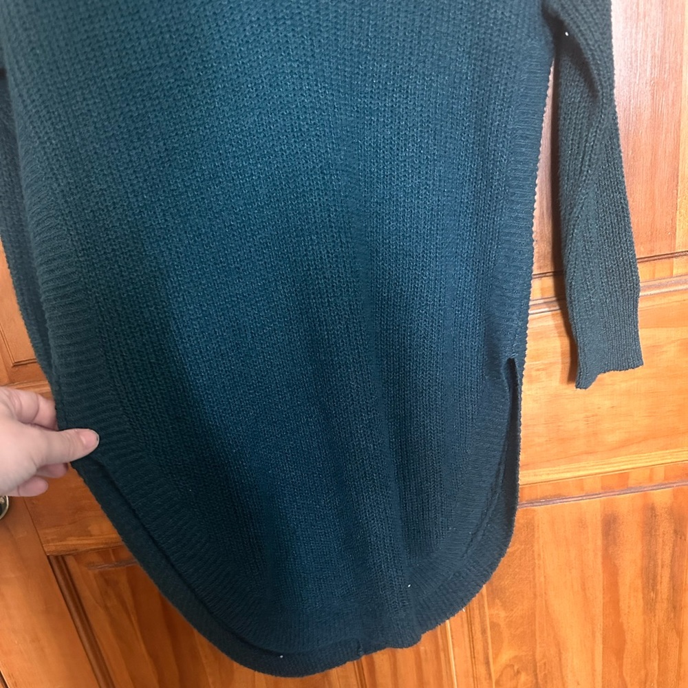Express Sweater - Picture 5 of 5